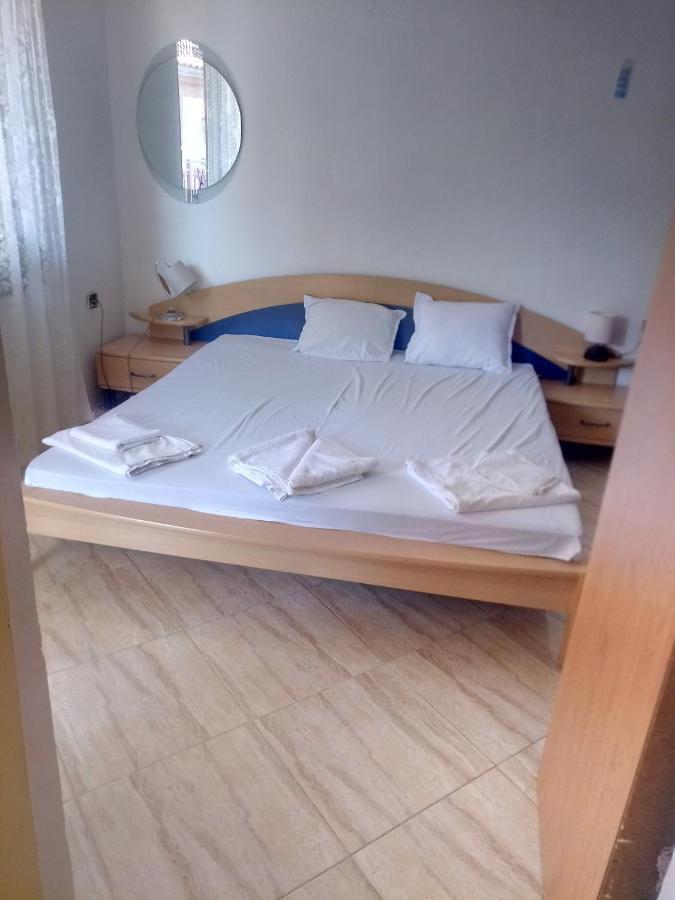 Farlalievi Guest House Sozopol Eksteriør billede