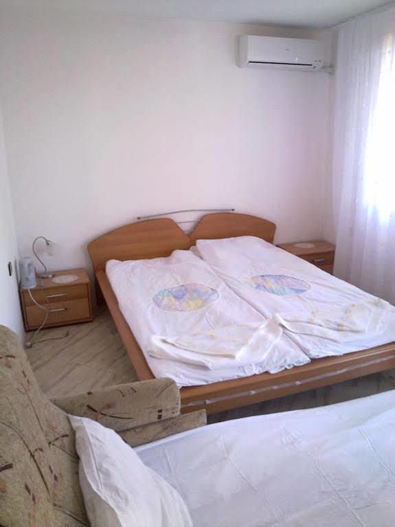 Farlalievi Guest House Sozopol Eksteriør billede
